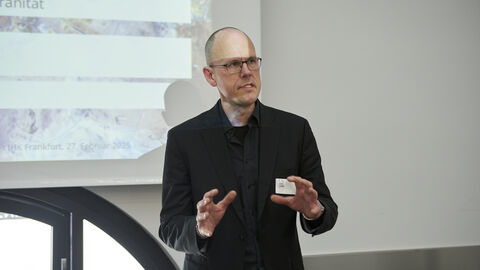 Referent Herr Dürkop